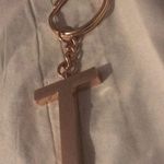 Cotton On Letter T monogram key chain in rose gold new Photo 3