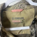 Magellan Women  camo packable Vented roll tab sleeve hunting top S Photo 8