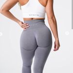 Contour Seamless Leggings Photo 1