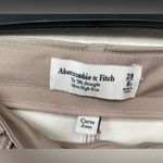 Abercrombie & Fitch Women’s Ultra High Rise the 90s Straight Curve Love; 28 / 6 Photo 2