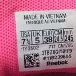 Reebok  CrossFit hot pink Gray cross fit shoes 7.5 Photo 5