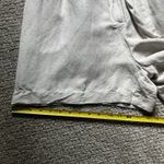 H&M Woman's 10 Cream Paper bag Shorts Photo 6