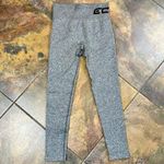 ECHT  Arise Gray Essential Stretch Leggings Photo 6