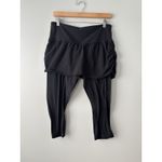 Athleta Elation 2 in 1 Capri Black Leggings Skirt Size Large Athleisure Photo 2