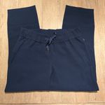 Lululemon On The Fly Crop Woven 23" Navy Blue sz 4 Photo 4