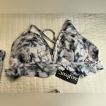 12 crazy blue and white tie dye bikini 3 piece set NWT Size M Photo 2