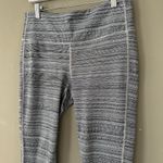Athleta Jacquard Chaturanga Leggings Textured Black White - LP Photo 3