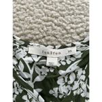 Fun2Fun  Green White Floral Maley Pleated V-Neck 3/4 Sleeve Blouse Size XS Photo 3