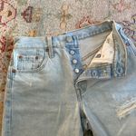 Levi's 501 Mid Thigh Denim Shorts Size 25 Distressed Light Wash Raw Hem Loose Photo 3