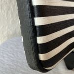 Kate Spade : Black/White Strip Computer Laptop Padded Zip Case/Sleeve Photo 5