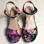 Betsey Johnson  Colorful Floral Wood Platform Dress Sandals Size 8 PENN Photo 4