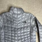 The North Face NEW‎ Women's  Small Thermoball Trek Jacket Grey Full Zip Photo 7