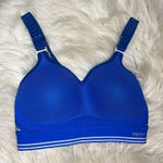Triaction hybrid lite royal blue sports bra 32 DD Blue Size undefined Photo 0