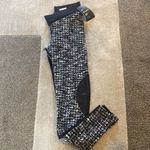 Nike  Pro Furry training leggings sz S NWT Photo 1