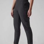 Athleta EUC Chelsea Cargo Pant, Black SIZE 6 Photo 0