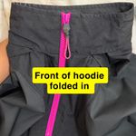 Nike Raincoat (converts to fanny pack) Photo 10