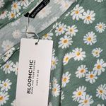 Bloomchic  brand adorable pale green with daisy design dress!! Nwt Photo 7