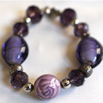 Source Unknown Boho Chunky Shades of Purple Multi Size/Shape/Design Beads 6"  Casual Bracelet Photo 0