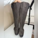 Born Taupe Suede Leather Round Toe Low Heel Full Back Zip Boots Sz 8 Brown Photo 13