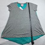 Romeo + Juliet Couture V-Neck Mixed Media High Low Hem T-Shirt Size Small Photo 8