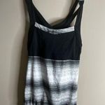 Athleta  stride crunch and punch tank size small Photo 0