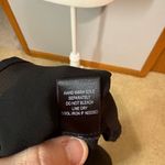 Ro & De  v-neck black flowy lightweight blouse size‎ M Photo 6