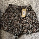 Lush Clothing Nwt LUSH floral shorts Photo 3