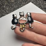 Kitty Cats Black Enamel Two Tone Metal Brooch Pin Photo 1