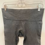 Lululemon textured jogger style leggings estimated size 8 Photo 2