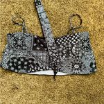 SheIn Ladies' Peplum Printed
Bikini Swimsuit With Ran...
Black and White / 12(XL) Photo 4