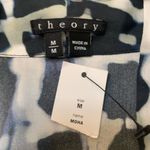 Theory  Moha abstract cloud sleeveless silk blouse size M NWT Photo 6