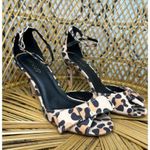 Venus  Ladies Leopard Print With Front Bow Sophisticated, Night Out Heels Size 6 Photo 2