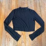 black mock neck long sleeve top Size M Photo 0