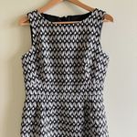 Tahari Taupe Pencil Skirt Dress Sleeveless Printed Womens Size 8 Wear to… Photo 3