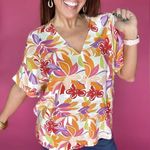 JODIFL NWT  Boutique Flower Print Short Sleeve Top size Medium Photo 1