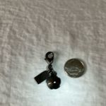Coach : Black Tone Flower charm- small Photo 7