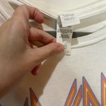 Def leopard graphic band T Photo 1