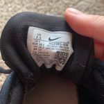 Nike Tennis Shoes Photo 3