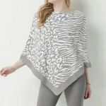 Barefoot Dreams  cozy chic ultra lite ocean breeze poncho dove grey One‎ size NWT Photo 1