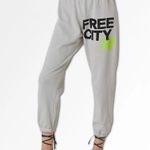 Freecity Logo Cotton Sweatpants in Gray Size M Photo 15