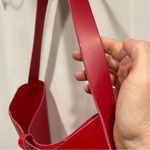 Adorable red Elizabeth Arden pvc bucket bag vegan Photo 4