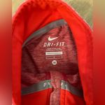 Under Armour  Half Zip Top. Size medium. Photo 4