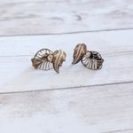 Vintage Clip On Earrings Two Tone & Faux Pearl Leaf Photo 3