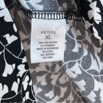 Roz & Ali  | Petite Short Sleeve Leaf Print Peplum Tunic Length Blouse | PXL Photo 5