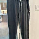 Vuori  Joggers Photo 1