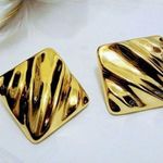 Vintage Diamond Wave Square Shape Large Gold Tone Statement Chunky Stud Earrings Photo 0