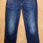American Eagle Like new mint condition  Artist low rise crop stretch jeans. Sz 2. Photo 3
