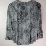 Sami & Jo Sami Jo XLP Gray Snake Boyfriend Top Petite Photo 6