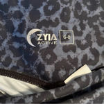 Zyia  Active Butt Scrunch 7/8 High Rise Leggings Blue Stone Leopard Women’s 6-8 Photo 4