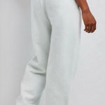 Aritzia  sweatpants  Photo 0